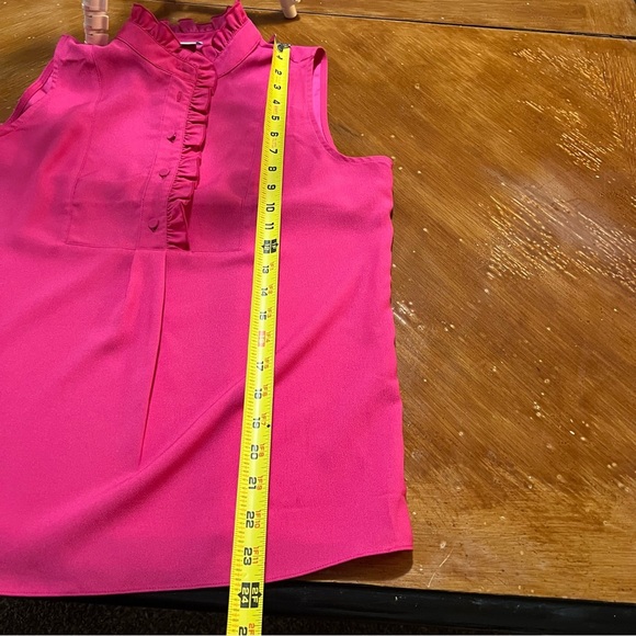 J.‎ Crew Barbie Pink Sleeveless Ruffled Neckline Blouse Size 4 Dressy Feminine - Picture 9 of 9